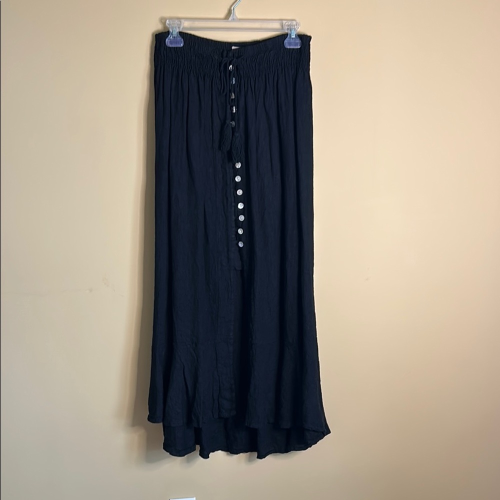 Chic Black Maxi Skirt with Button Detail